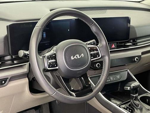 Flare Red 2025 Kia Carnival EX