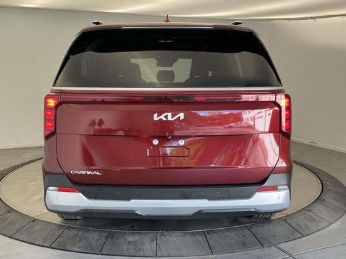 Flare Red 2025 Kia Carnival EX
