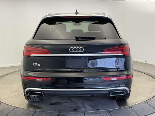 2022 Audi Q5 45 S line Premium Plus