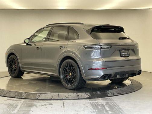 2023 Porsche Cayenne GTS