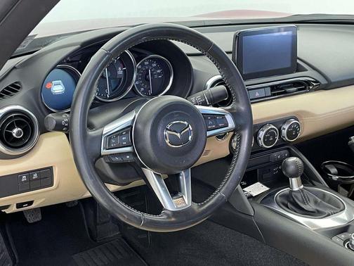 2020 Mazda MX-5 Miata RF Grand Touring
