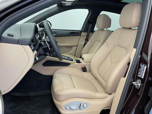 Copper 2026 Porsche Macan Macan