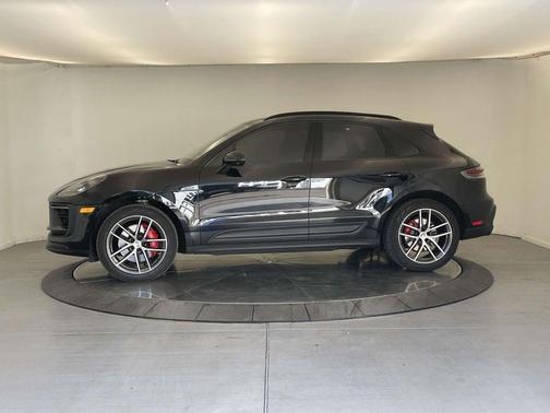 2022 Porsche Macan S