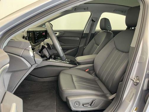 Florett Silver Metallic 2025 Audi A5 Premium TFSI quattro S tronic