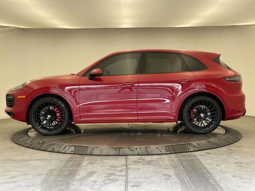 2023 Porsche Cayenne GTS