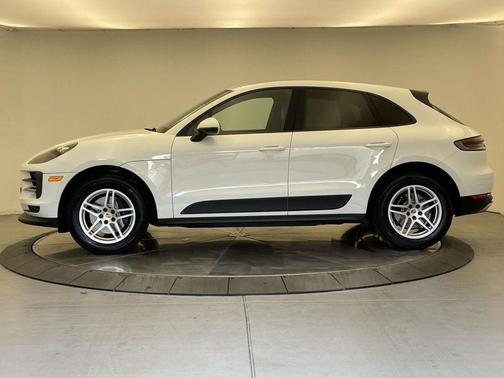 2020 Porsche Macan Base
