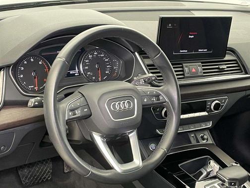 2023 Audi Q5 40 Premium