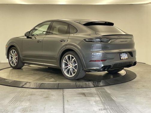 2023 Porsche Cayenne GTS