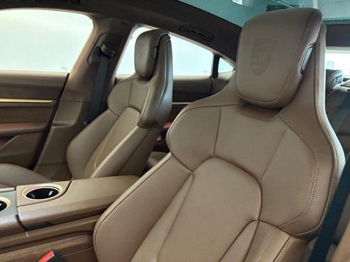 2024 Porsche Taycan GTS