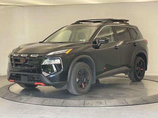 Super Black 2025 Nissan Rogue Rock Creek