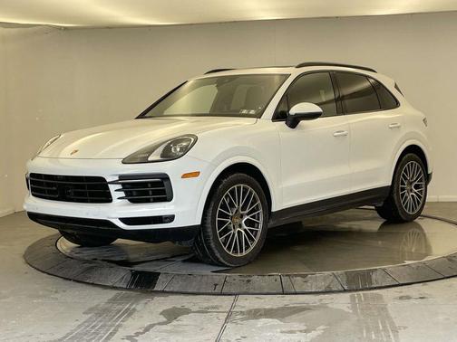 2023 Porsche Cayenne Platinum Edition