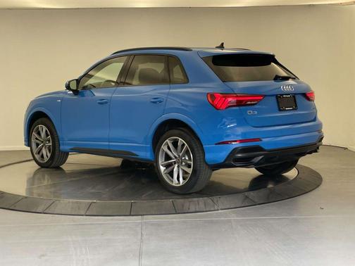 2022 Audi Q3 45 S line Premium Plus