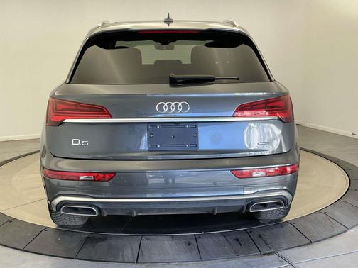 2023 Audi Q5 45 S line Premium