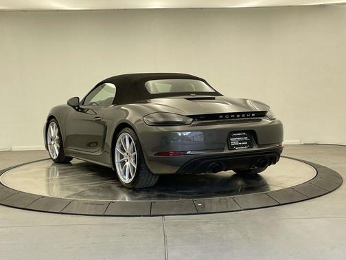 2024 Porsche 718 Boxster GTS 4.0