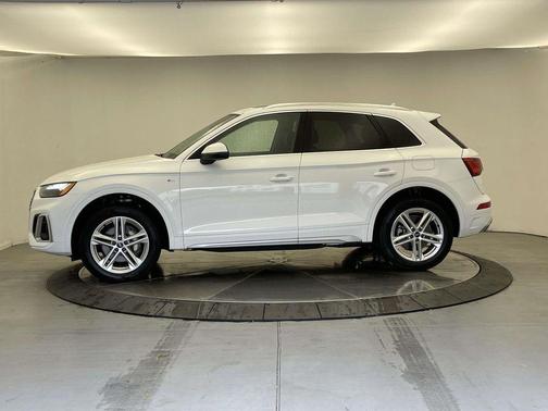 2025 Audi Q5 55 S line Premium Plus