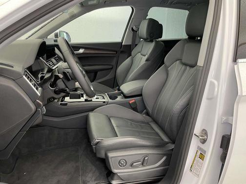 2025 Audi Q5 55 S line Premium Plus