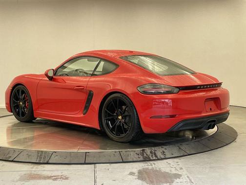 2018 Porsche 718 Cayman S