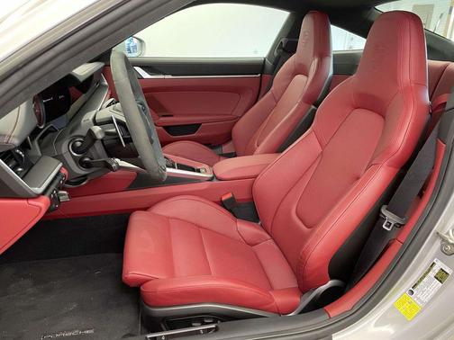 2024 Porsche 911 Carrera S