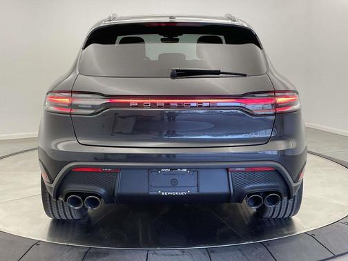 2026 Porsche Macan 