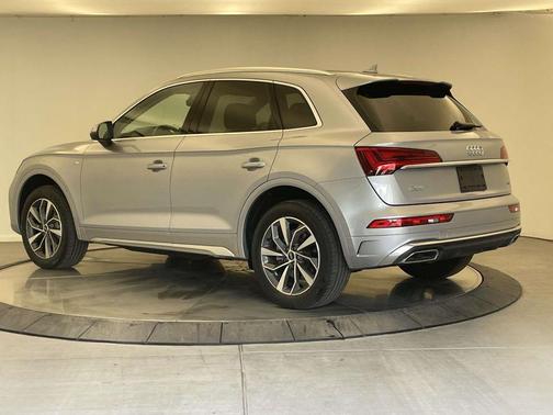 Florett Silver Metallic 2023 Audi Q5 45 S line Premium Plus