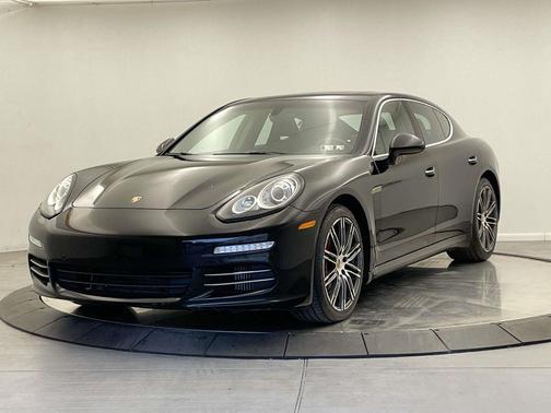 2015 Porsche Panamera 4S