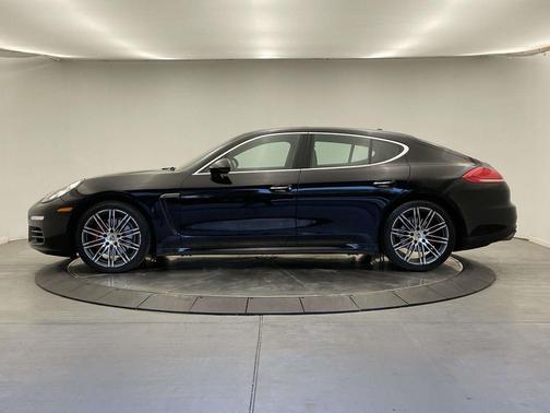 2015 Porsche Panamera 4S