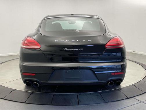 2015 Porsche Panamera 4S
