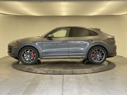 2026 Porsche Cayenne GTS