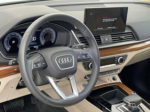 2023 Audi Q5 45 S line Premium Plus
