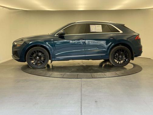 2020 Audi Q8 55 Prestige