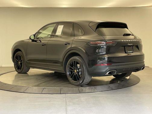 2022 Porsche Cayenne Cayenne