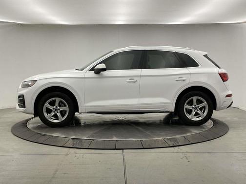 2022 Audi Q5 40 Premium