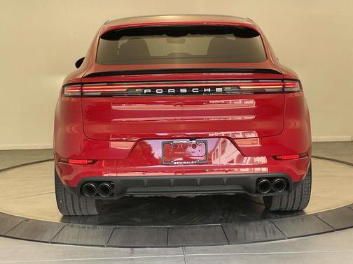 2024 Porsche Cayenne Turbo