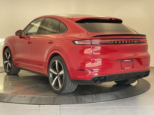 2024 Porsche Cayenne Turbo