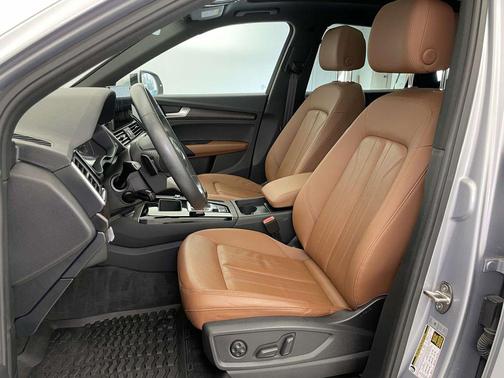 2023 Audi Q5 40 Premium