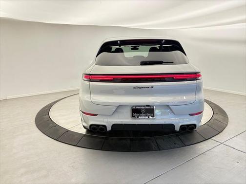 2024 Porsche Cayenne S