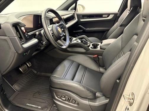 2024 Porsche Cayenne S