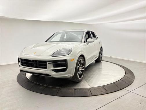 2024 Porsche Cayenne S