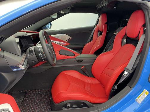 2022 Chevrolet Corvette Stingray w/2LT