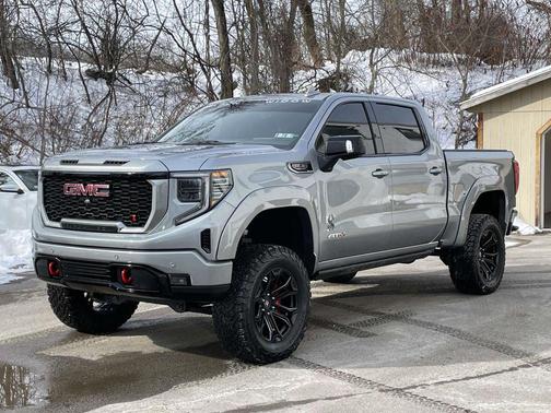 2025 GMC Sierra 1500 AT4