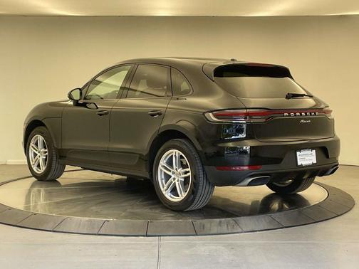 2020 Porsche Macan Base