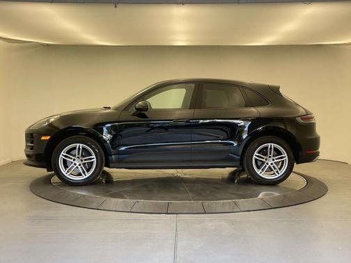 2020 Porsche Macan Base