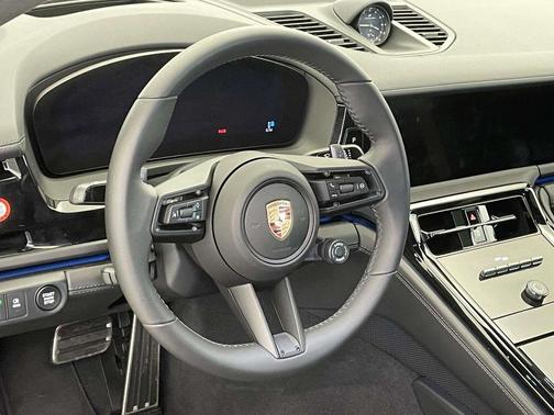 2025 Porsche Panamera GTS