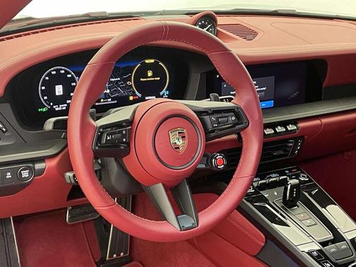 2025 Porsche 911 Targa 4 GTS