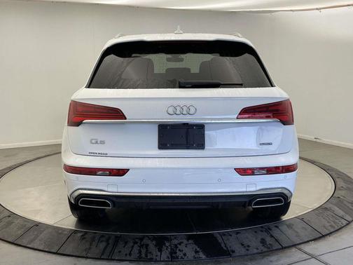 2023 Audi Q5 45 S line Premium
