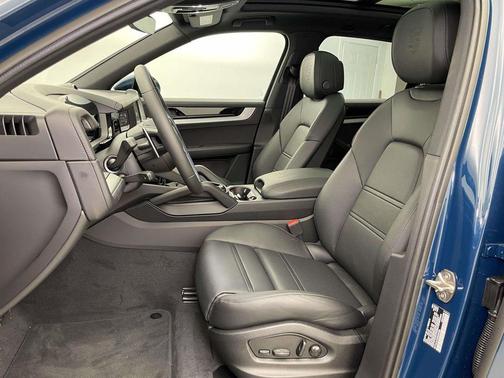 2025 Porsche Cayenne S