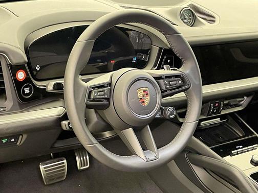 2025 Porsche Cayenne S