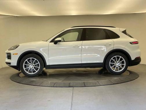 White 2024 Porsche Cayenne