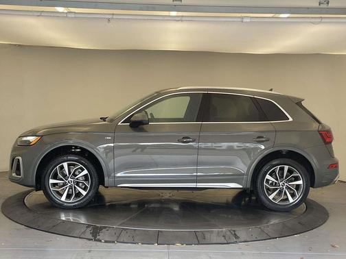 2024 Audi Q5 45 S line Premium Plus