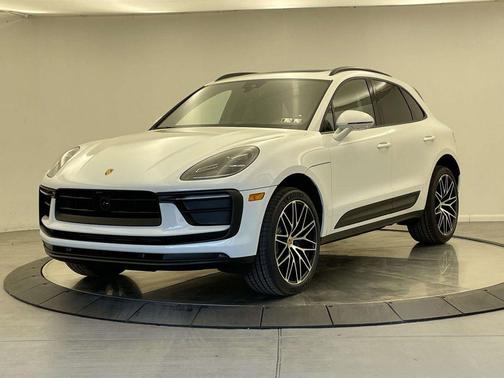 2026 Porsche Macan Base